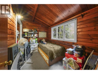 10941 249 Street | Maple Ridge British Columbia | Slide Image Nine