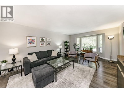 1328 HONEYSUCKLE Lane | Coquitlam British Columbia | Slide Image Fourteen