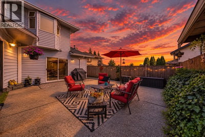 1328 HONEYSUCKLE Lane | Coquitlam British Columbia | Slide Image Thirty-four