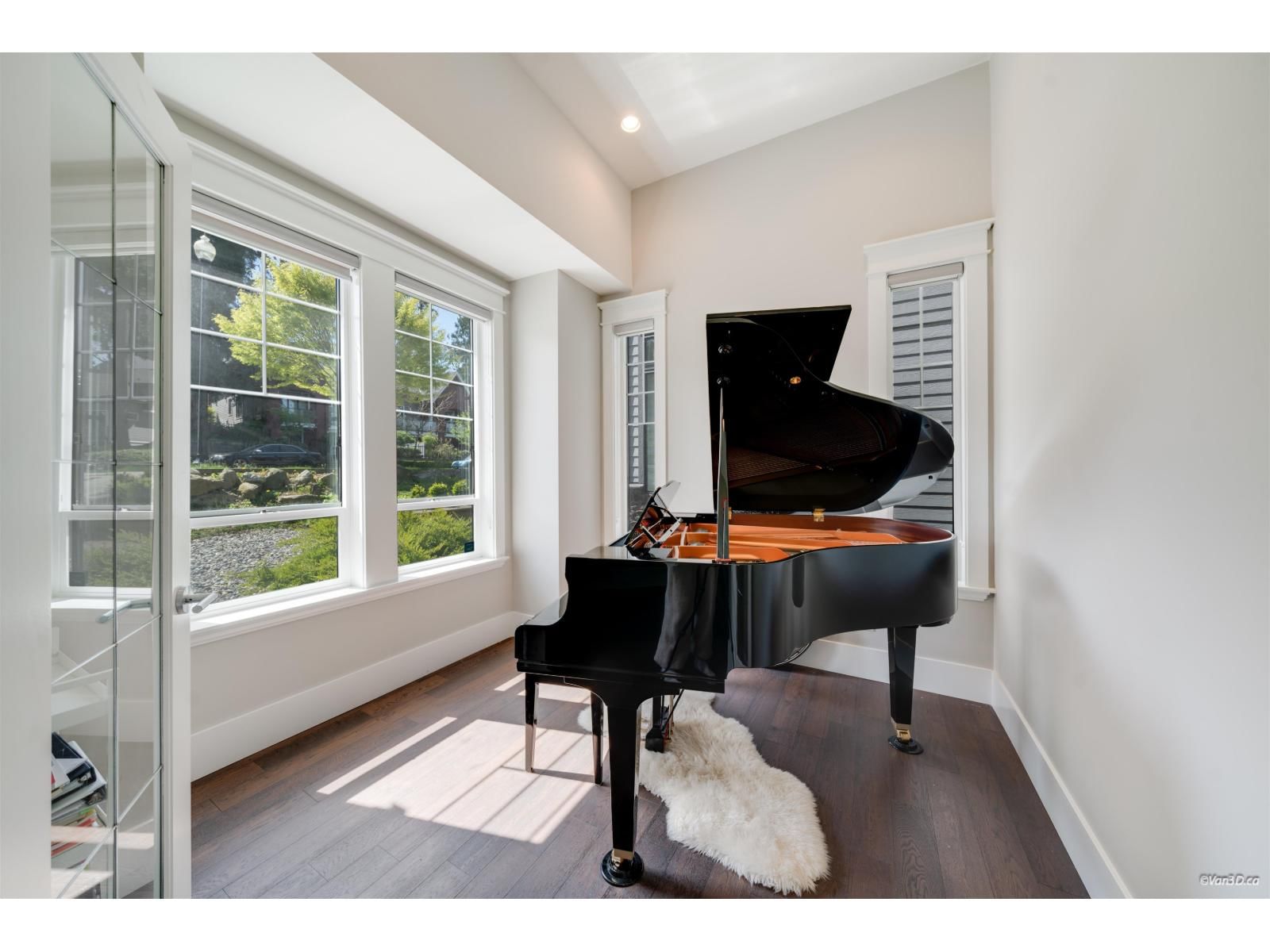 2862 HELC PLACE Image 2