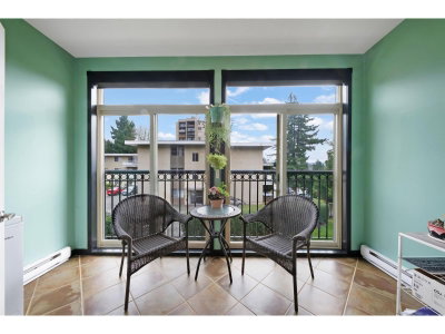 33485 SOUTH FRASER Way | Abbotsford British Columbia | Slide Image Fifteen