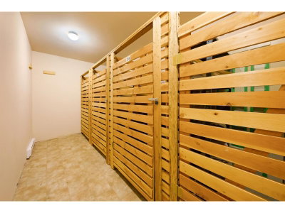 33485 SOUTH FRASER Way | Abbotsford British Columbia | Slide Image Twenty-two