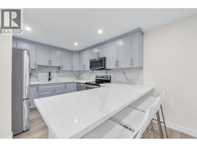 2668 STELLAR Court | Coquitlam British Columbia | Slide Image Nine