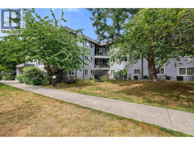 40120 WILLOW Crescent | Squamish British Columbia | Slide Image Ten