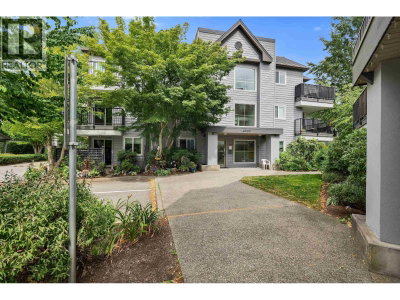 40120 WILLOW Crescent | Squamish British Columbia | Slide Image Seventeen