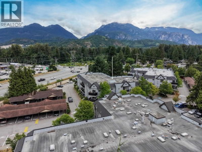40120 WILLOW Crescent | Squamish British Columbia | Slide Image Twenty-one