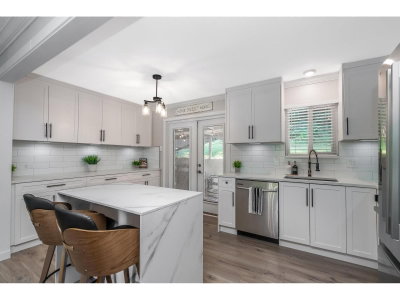 34898 LABURNUM Avenue | Abbotsford British Columbia | Slide Image Six