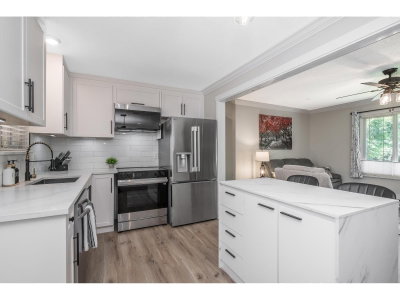 34898 LABURNUM Avenue | Abbotsford British Columbia | Slide Image Eight