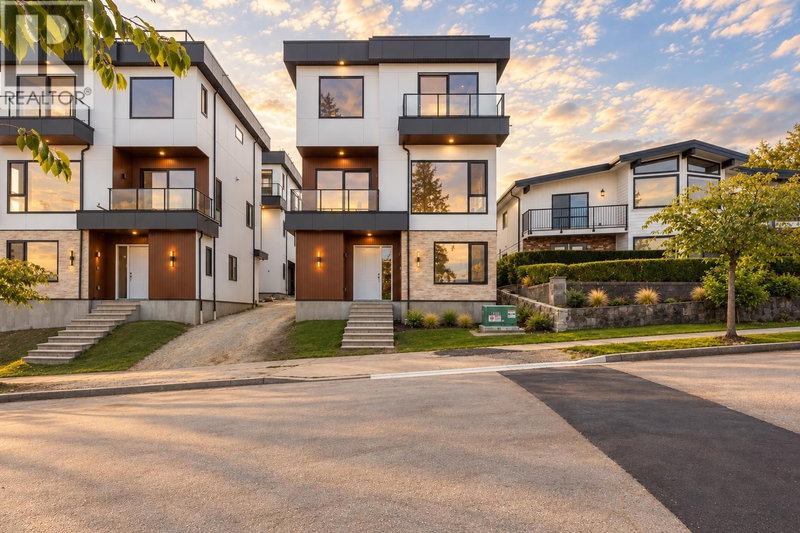 7864 WELSLEY Drive Burnaby British Columbia, V5E 3X5 - 4 Bedrooms Condo For Sale