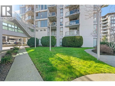 1633 8TH Avenue | Vancouver British Columbia | Slide Image Thirty-four