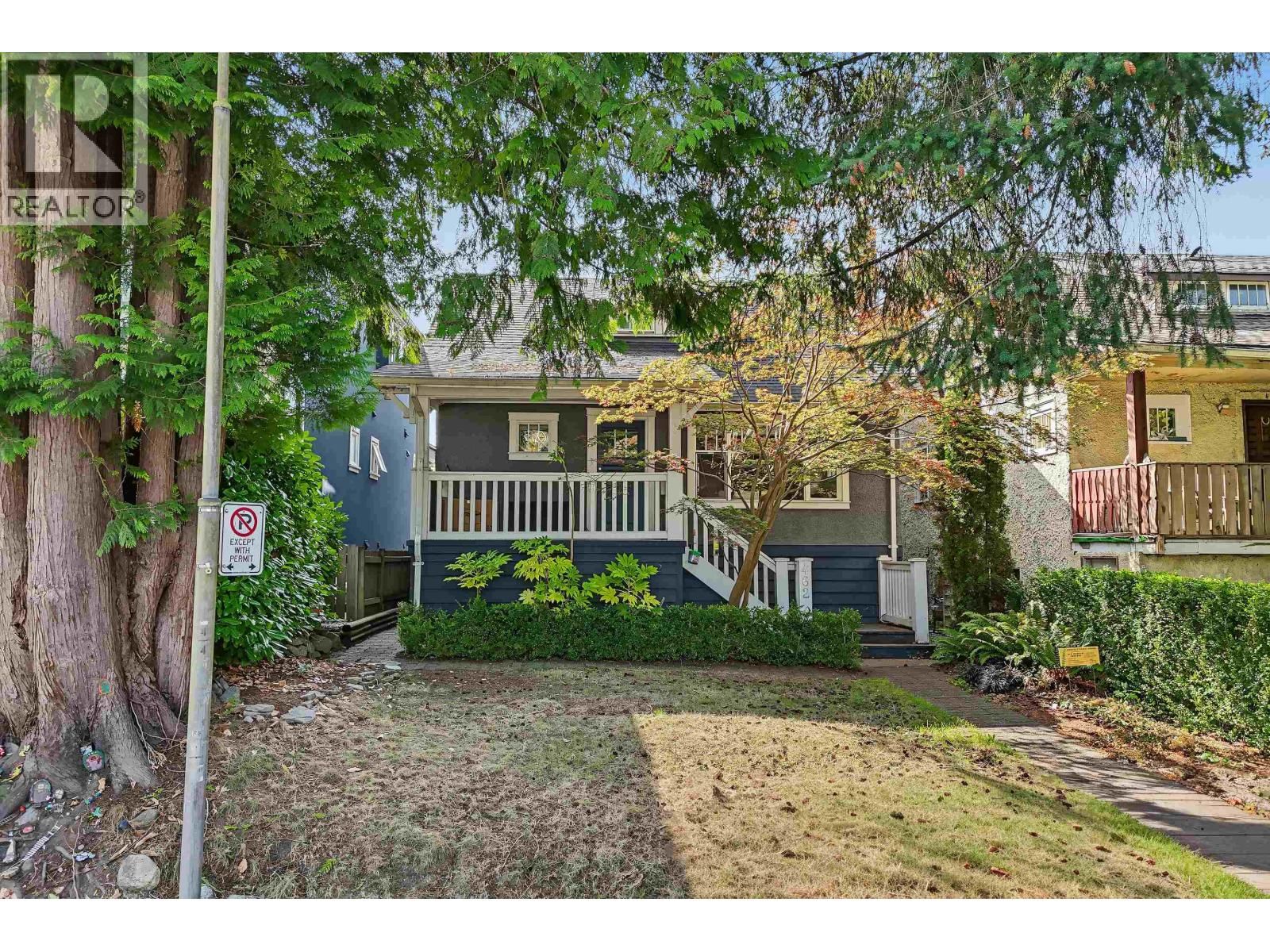 462 19TH Avenue, Vancouver, British Columbia V5Y 2B9