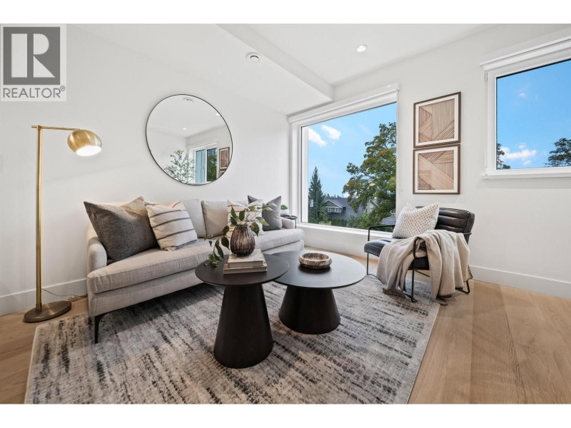 140 WOODSTOCK Avenue Vancouver British Columbia, V5Y 0N1 - 3 Bedrooms Condo For Sale