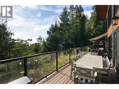 955 WINDJAMMER Road | Bowen Island British Columbia | Slide Image Ten