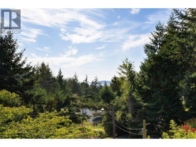 955 WINDJAMMER Road | Bowen Island British Columbia | Slide Image Eleven