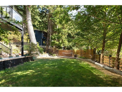 955 WINDJAMMER Road | Bowen Island British Columbia | Slide Image Twenty-eight