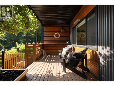 955 WINDJAMMER Road | Bowen Island British Columbia | Slide Image Thirty-three