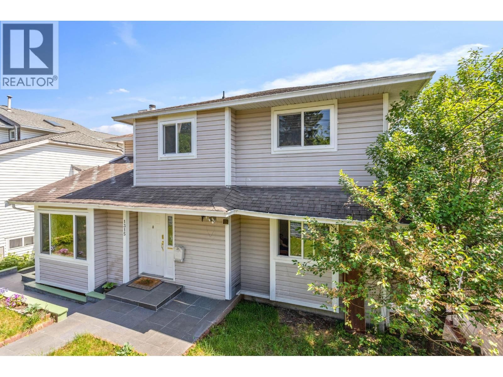 1315 JOHNSON Street, Coquitlam, British Columbia V3B 4T6