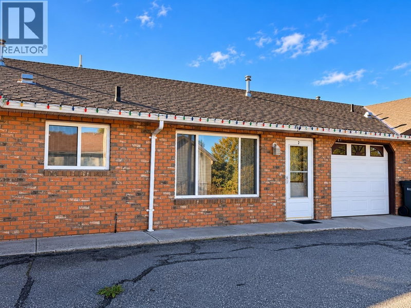 2 202 8TH Street 100 Mile House British Columbia, V0K 2E0 - 2 Bedrooms Condo For Sale