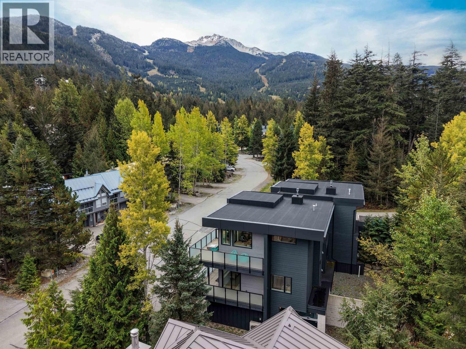 2242 ASPEN Drive, Whistler, British Columbia V8E 0A6