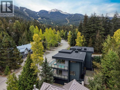 2242 ASPEN Drive | Whistler British Columbia | Slide Image One