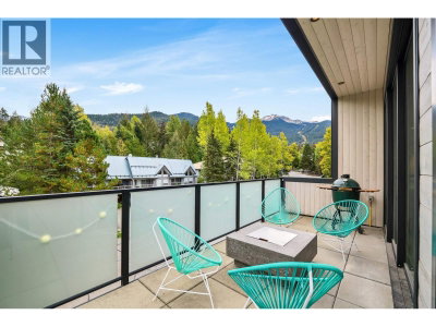 2242 ASPEN Drive | Whistler British Columbia | Slide Image Twelve