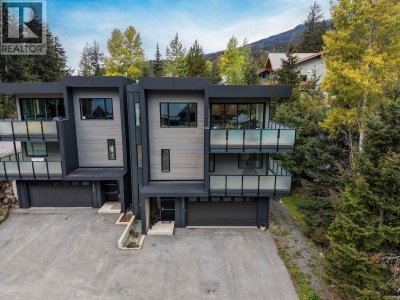 2242 ASPEN Drive | Whistler British Columbia | Slide Image Three