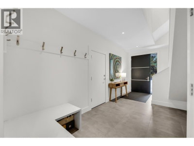 2242 ASPEN Drive | Whistler British Columbia | Slide Image Thirty-two