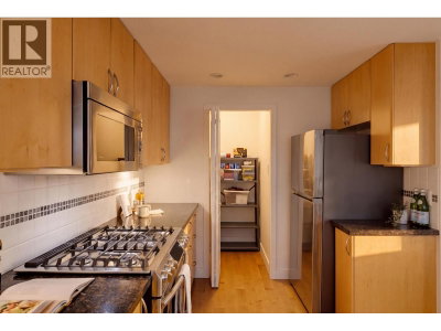 1428 6TH Avenue | Vancouver British Columbia | Slide Image Nineteen
