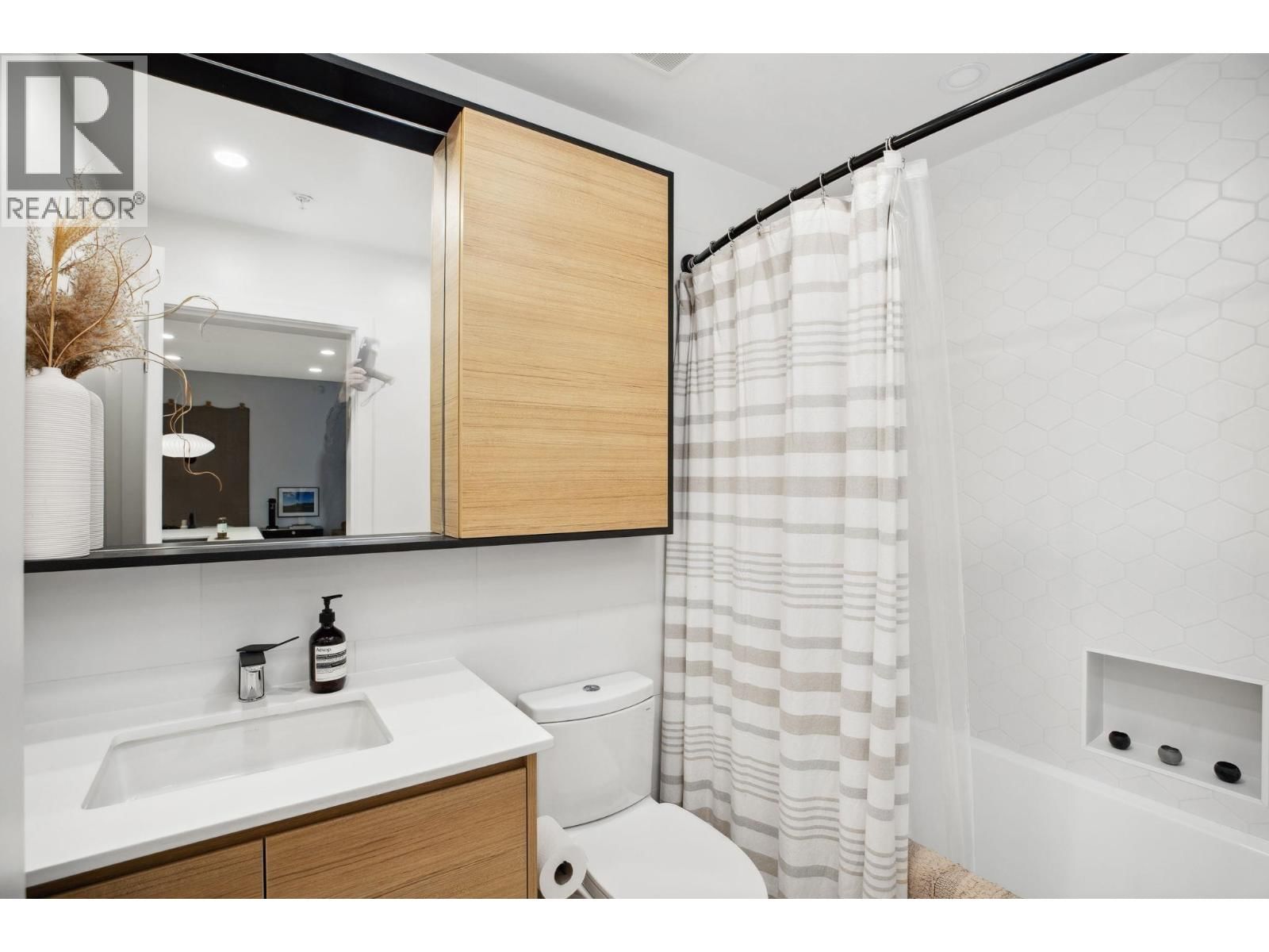 410 - 55 KLAHANIE DRIVE Image 18