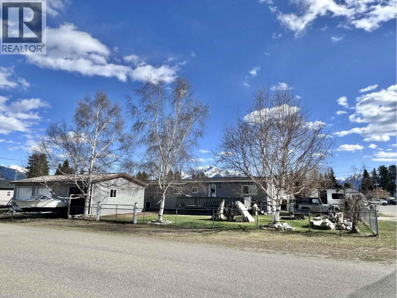 41 CEDAR Street Valemount British Columbia, V0E 2Z0 - 2 Bedrooms Home For Sale