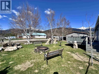 41 CEDAR Street | Valemount British Columbia | Slide Image Nineteen