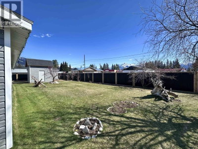 41 CEDAR Street | Valemount British Columbia | Slide Image Twenty