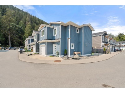 750 HOT SPRINGS Road | Harrison Hot Springs British Columbia | Slide Image Thirty-one