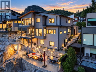 41301 HORIZON Drive | Squamish British Columbia | Slide Image Twenty-five