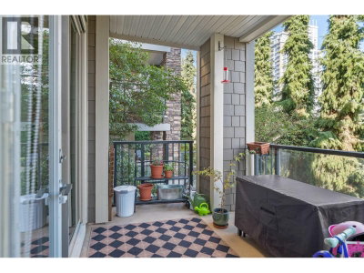 255 ROSS Drive | New Westminster British Columbia | Slide Image Twenty-seven