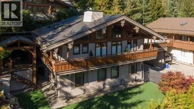 6403 ST ANDREW'S Way | Whistler British Columbia | Slide Image Thirty-two