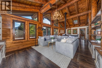 6403 ST ANDREW'S Way | Whistler British Columbia | Slide Image Six