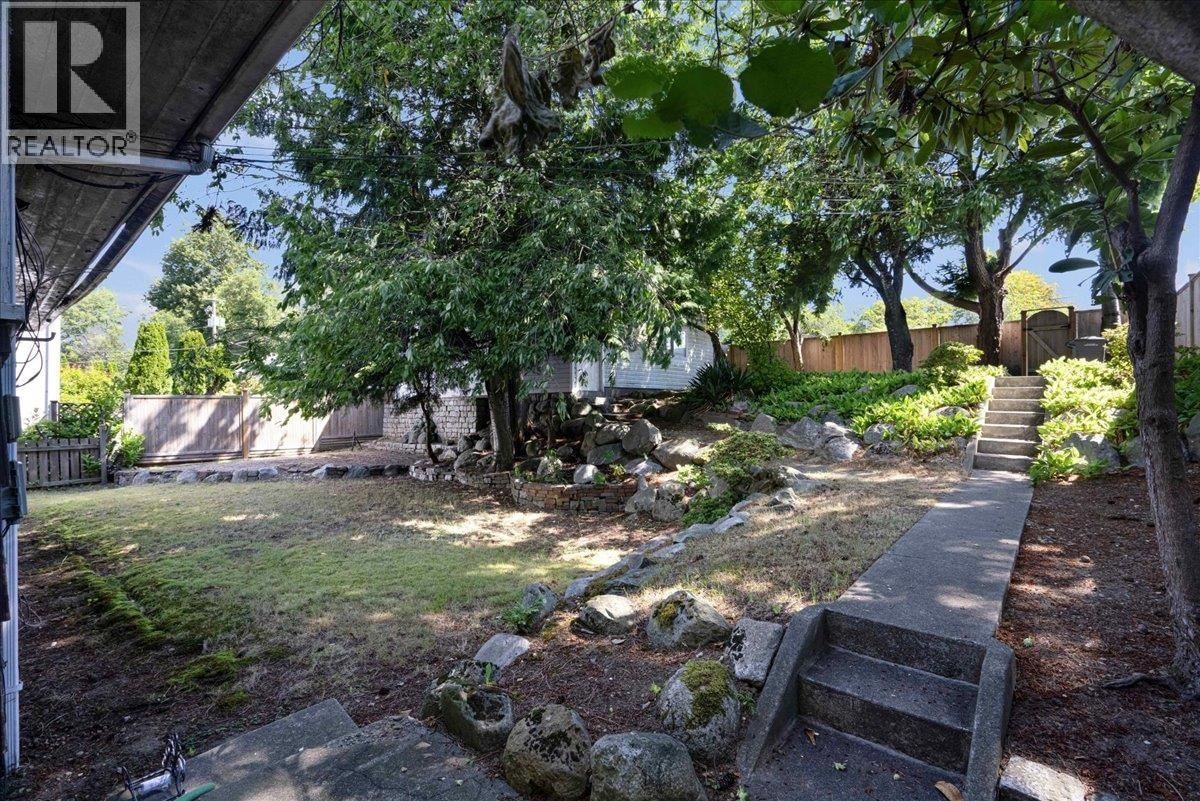 5070 WILLOW STREET Image 35