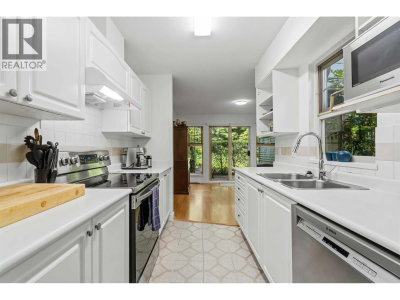 65 FOXWOOD Drive | Port Moody British Columbia | Slide Image One