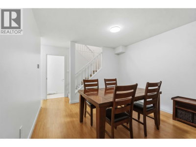 65 FOXWOOD Drive | Port Moody British Columbia | Slide Image Twelve