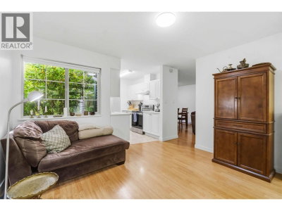 65 FOXWOOD Drive | Port Moody British Columbia | Slide Image Seven