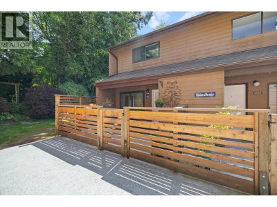 4384 GARDEN GROVE Drive | Burnaby British Columbia | Slide Image Twenty-nine