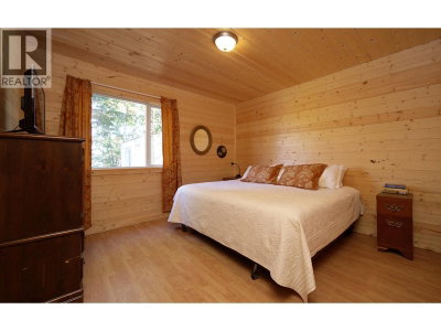 5647 MARSHALL CREEK Road | Horsefly British Columbia | Slide Image Thirteen