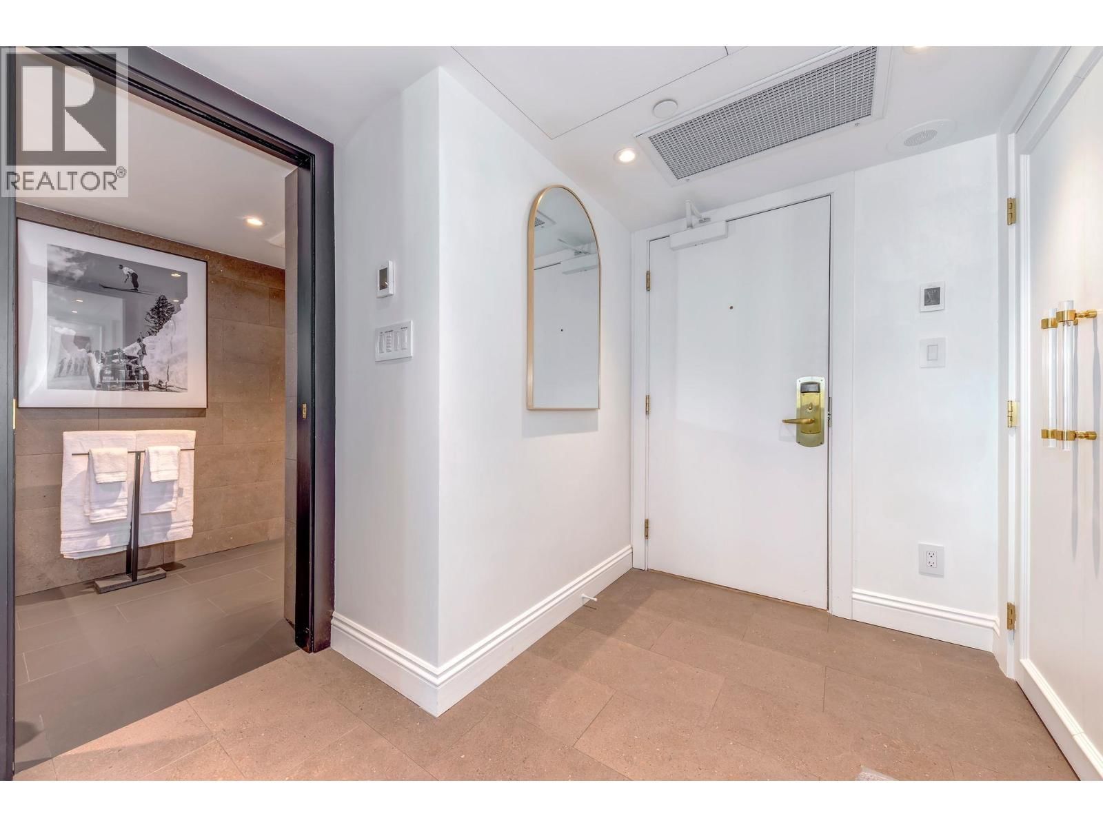 401 4557 BLACKCOMB Way property photo