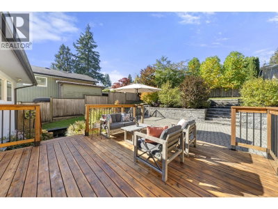 1147 DEEP COVE Road | North Vancouver British Columbia | Slide Image Three