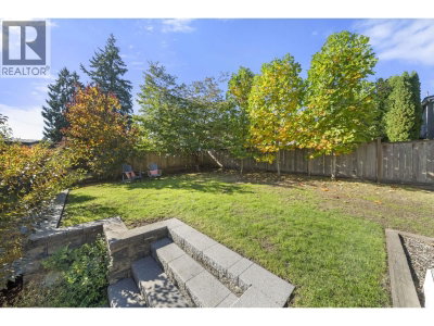 1147 DEEP COVE Road | North Vancouver British Columbia | Slide Image Four