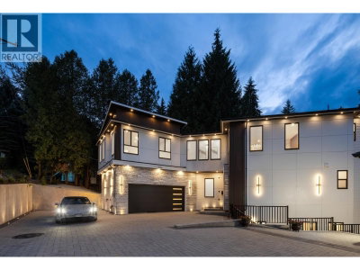 1034 GATENSBURY Road | Port Moody British Columbia | Slide Image Four
