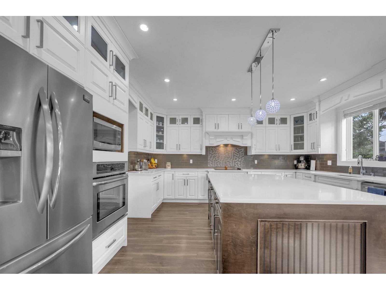 15648 82 AVENUE Image 10