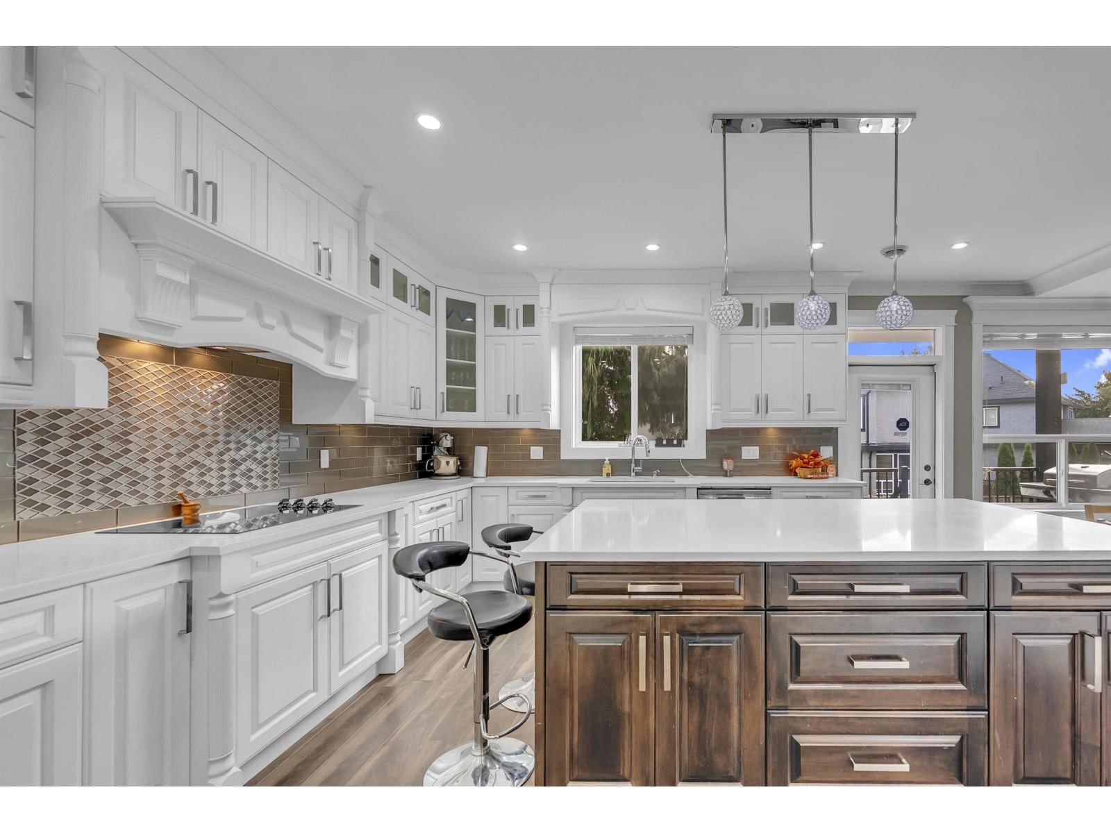 15648 82 AVENUE Image 11