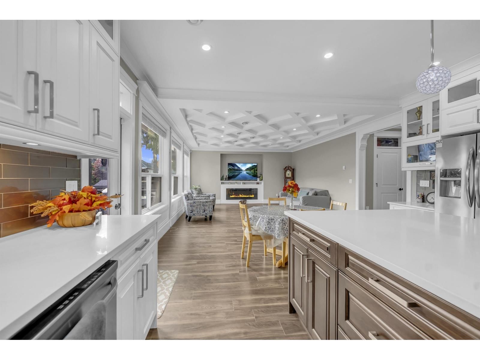 15648 82 AVENUE Image 8